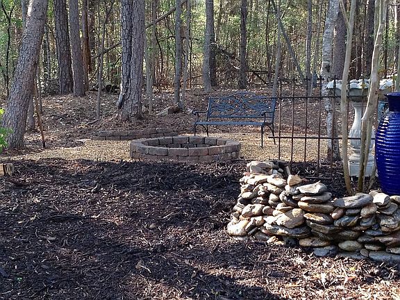 4th image of 166 Broken Pine Ln