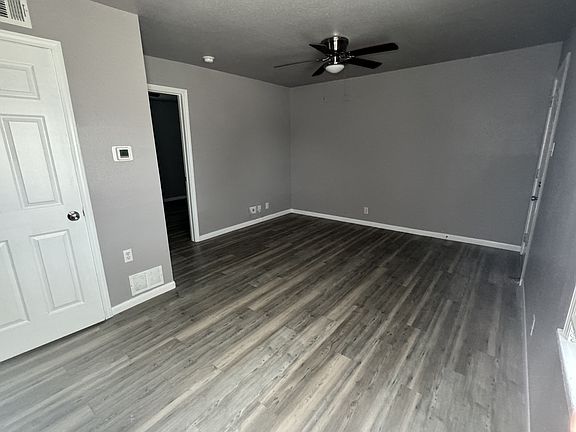 5th image of 2826 Cedar Cir #2