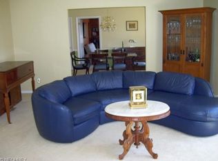 292 Wolcott Rd, Akron, OH 44313