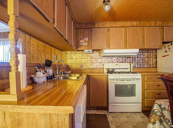 5th image of 1526 A St
