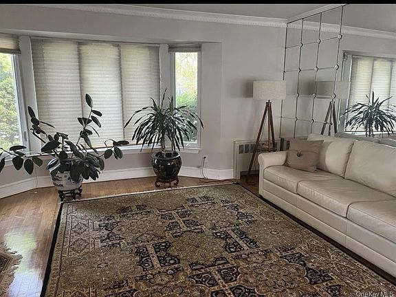 3rd image of 30 Michael Rd