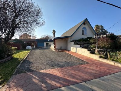 206 E Cherry Ln, Coalinga, CA, 93210