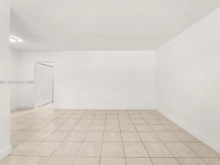 6905 Rue Vendome #8 — Photo 6