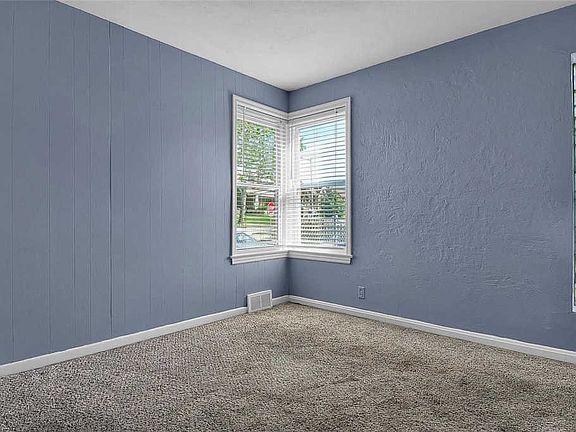 3rd image of 6060 Juniata St