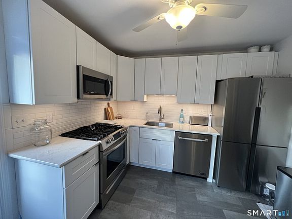 4th image of 58 Annawon Ave