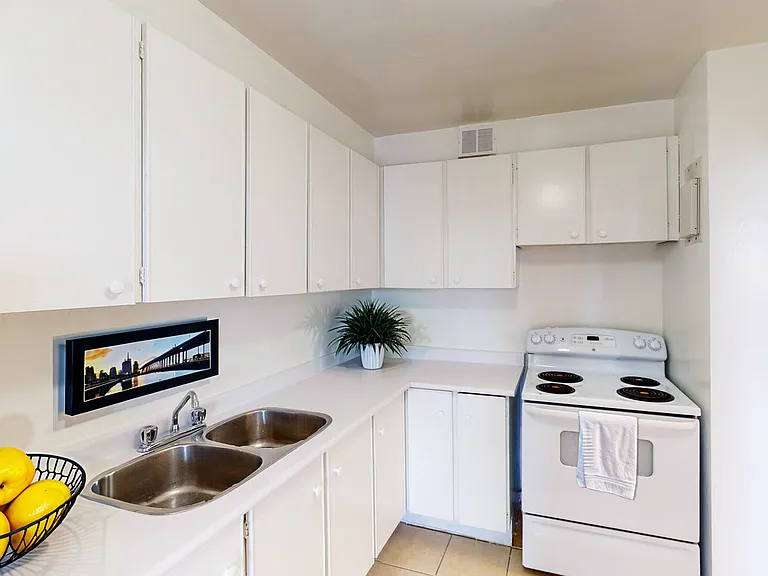 35 Canyon Ave — Photo 12