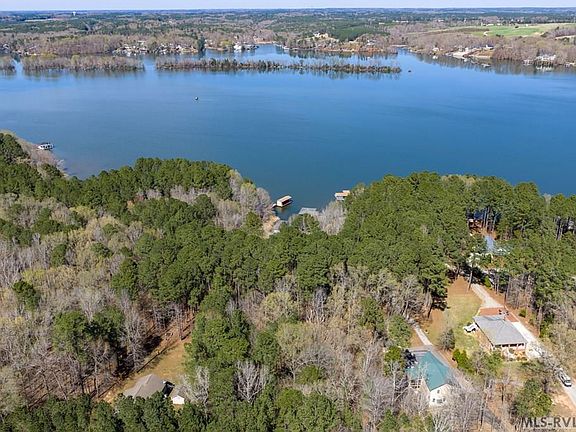 2nd image of 82 Merrymount Rd