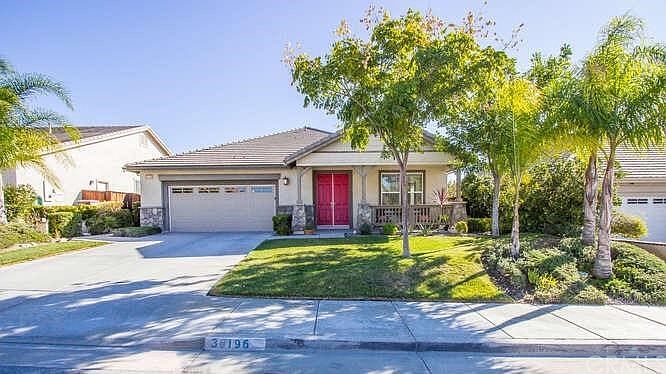 1st image of 36196 Thousand Oaks Pl