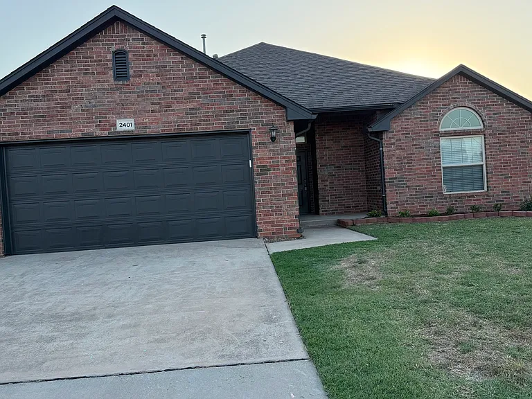2401 Chadsford Ln — Photo 24