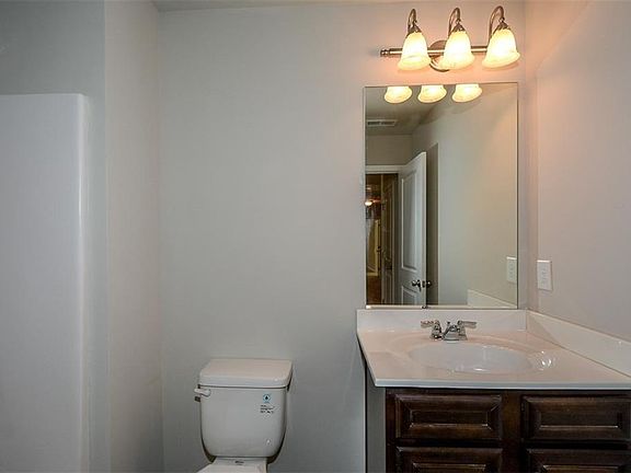 4th image of 3473 Woodshade Dr