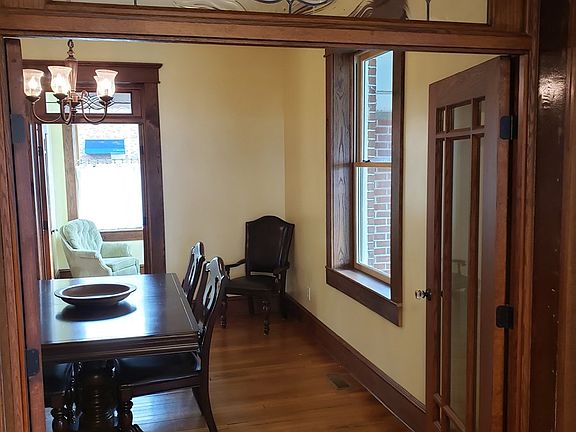 3rd image of 108 W Center St