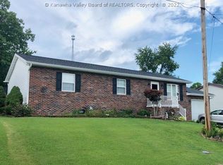 32 Pinoak Dr, Culloden, WV 25510