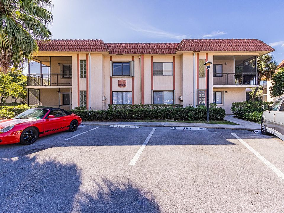 1st image of 399 Lakeview Drive #201