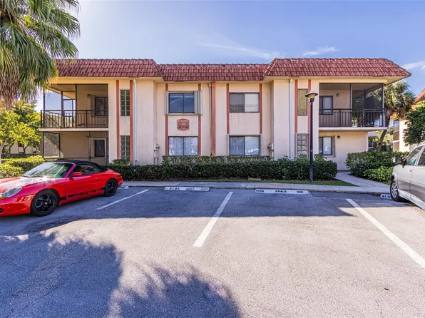 399 Lakeview Drive #201, Weston, FL 33326