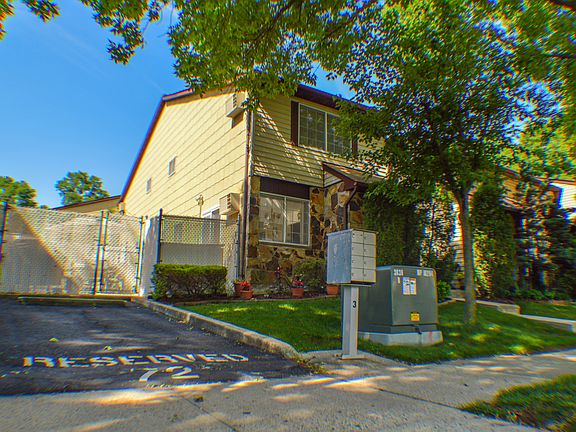 2nd image of 182 Corona Ave