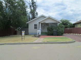 1207 W Vine St, Dodge City, KS 67801