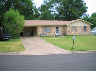 1503 Duncan Dr, Henderson, TX 75654