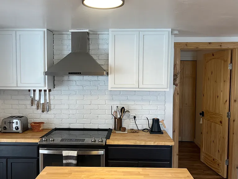 335 S 9th St — Photo 18