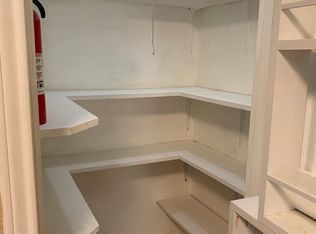833 Magnolia St, Lake Jackson, TX 77566