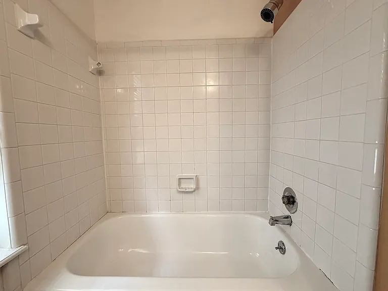 11809 Lansbury Ct — Photo 21