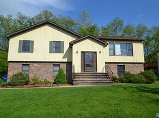 101 Chaffee Cir, Norwood, NJ 07648
