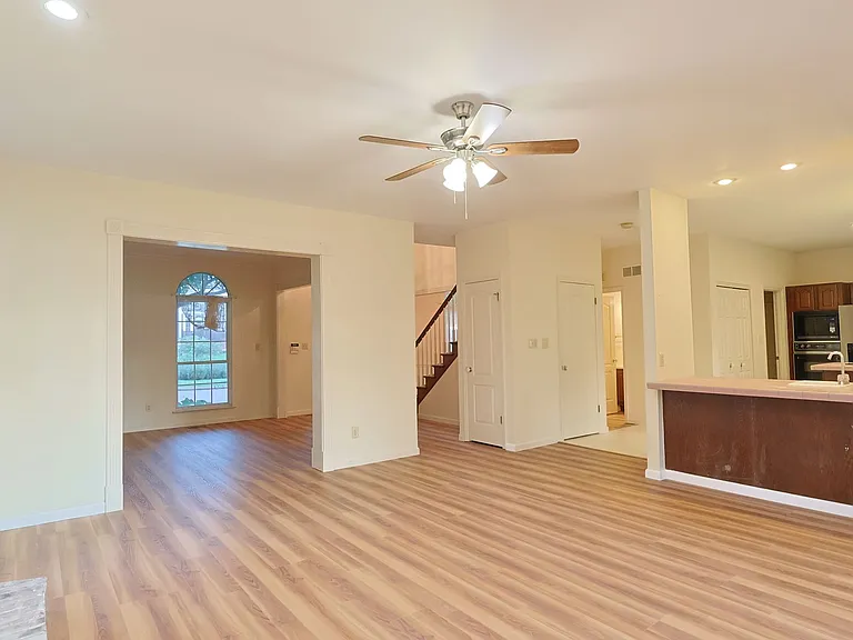 600 Arbor Glen Ct — Photo 14