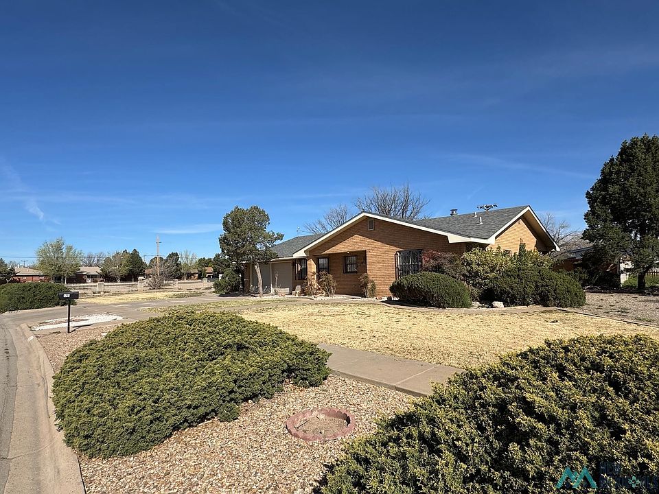 1st image of 1201 W Bonita Dr