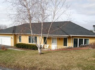 12 Bradford Heights Rd, Syracuse, NY 13224