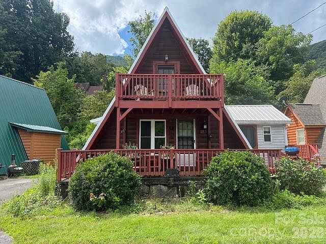 1st image of 56 Chateau Ln