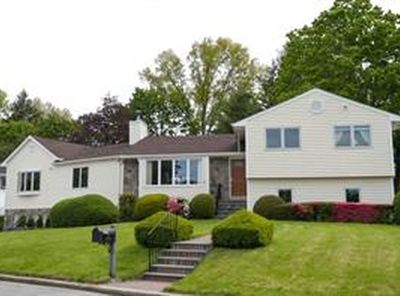 61 Iselin Drive, New Rochelle, NY, 10804