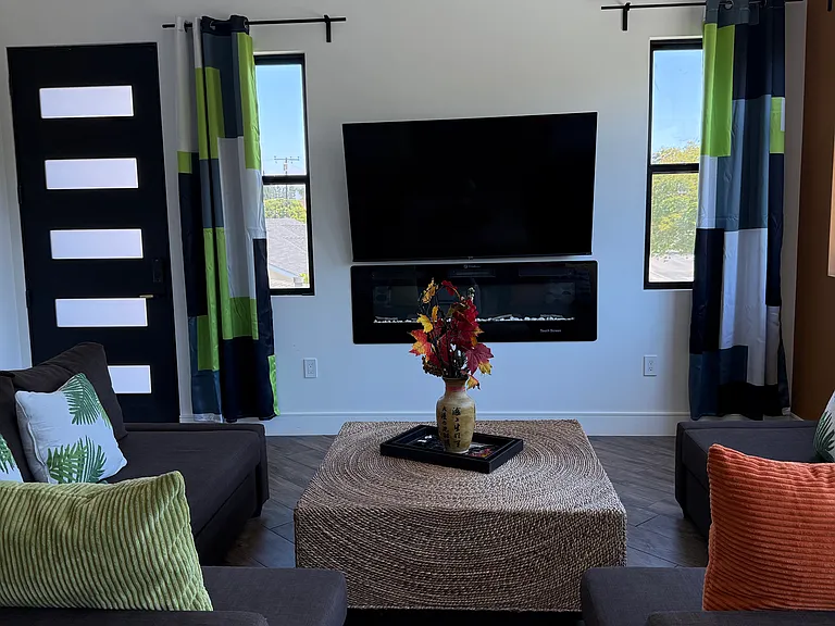 3273 Hedwig Rd — Photo 7