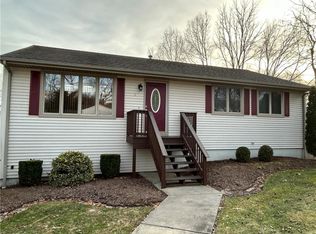 1 N View Ter, North Providence, RI 02911