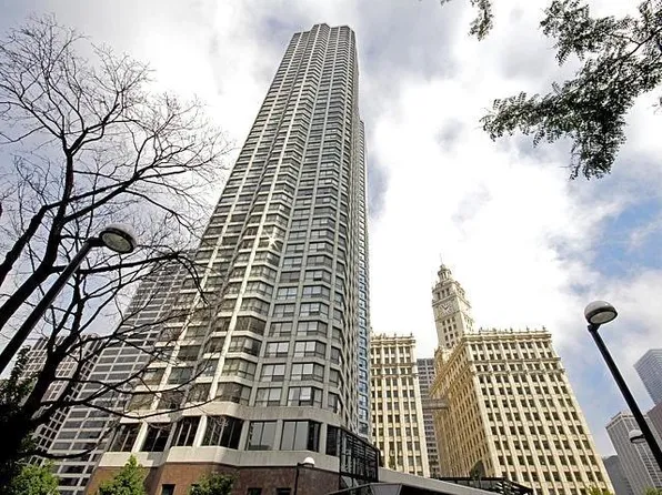 405 N Wabash Ave, Chicago, IL