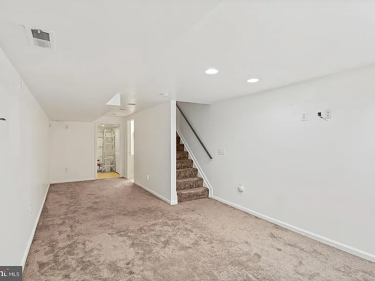1723 Clarkson St — Photo 11