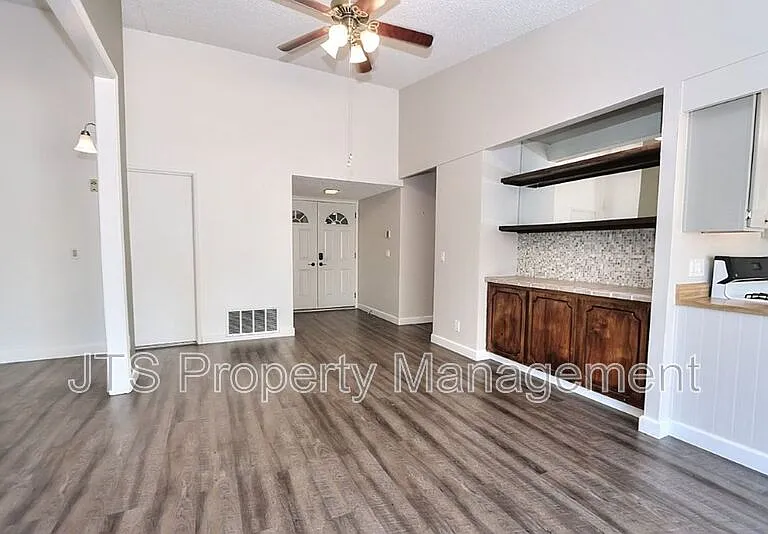 5748 Muldrow Rd — Photo 40