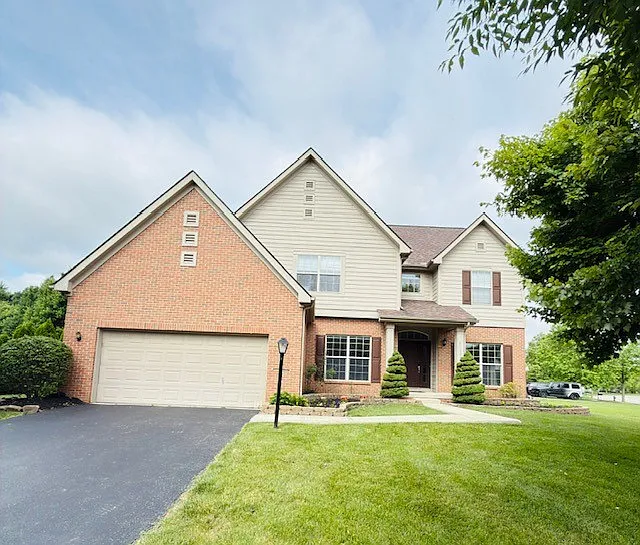 6704 Burnside Ln — Photo 2
