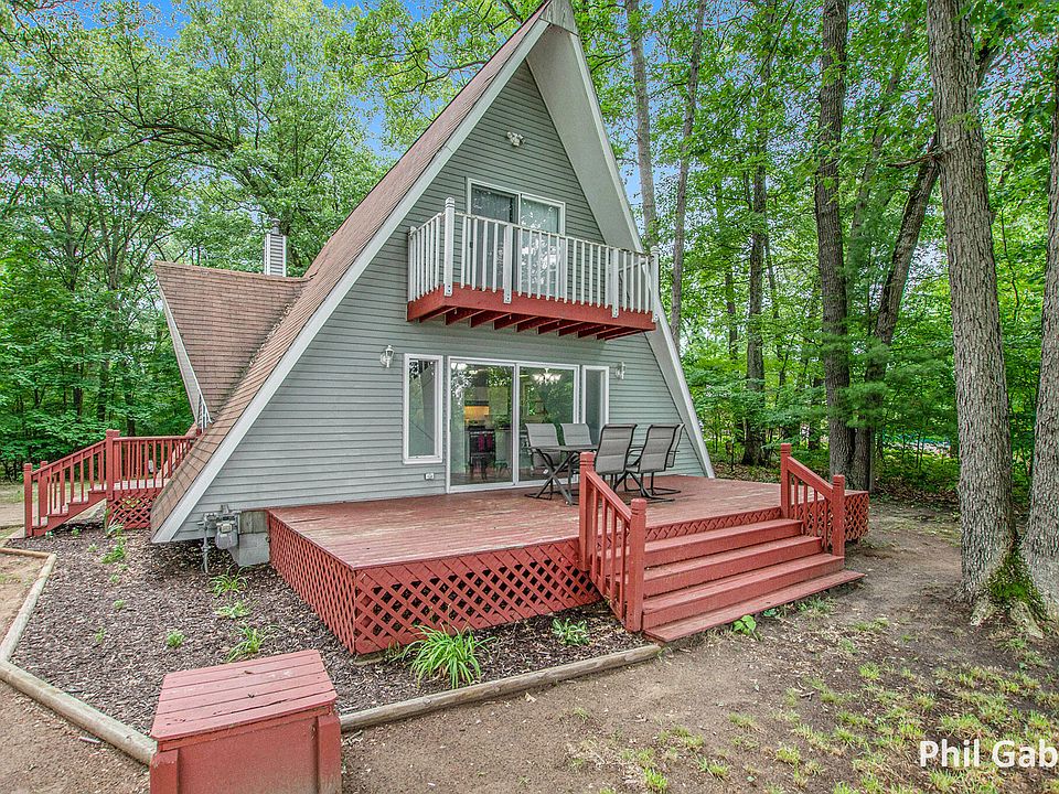1st image of 968 Hess Lake Dr