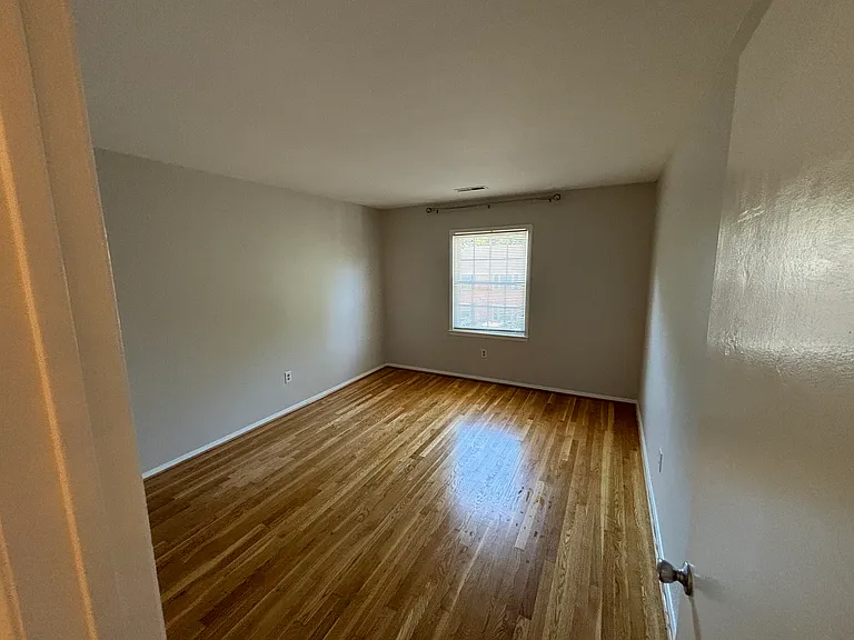 2422 Barracks Pl #3 — Photo 42
