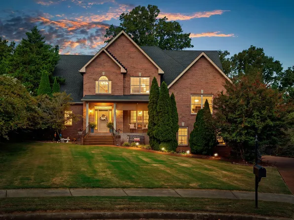 130 Pilot Knob Ln, Hendersonville, TN 37075