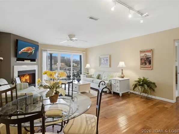 315 Vision Dr #3E, Camdenton, MO 65020