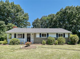 332 Holly Hill Dr, Pittsburgh, PA 15237