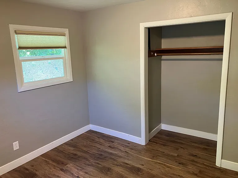 3864 Bartlett Dr SE — Photo 18