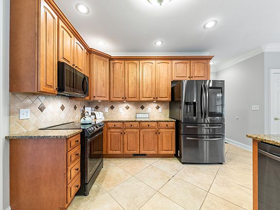 24th image of this home