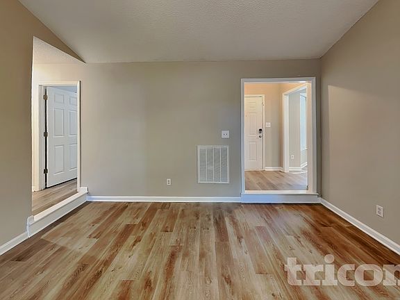 2nd image of 417 Westonridge Run