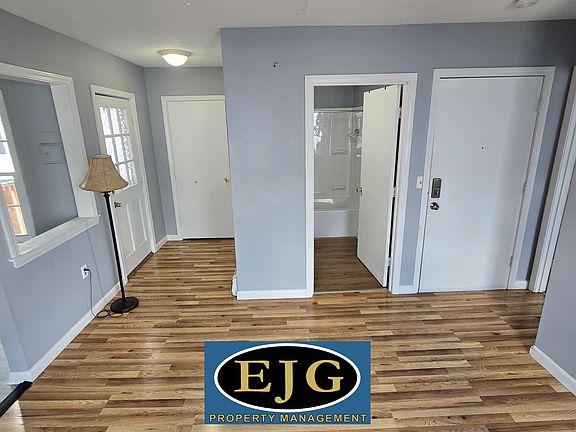 5th image of 51-53 Laurel St #2