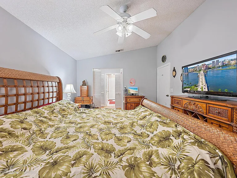 119 Hammocks Dr — Photo 6