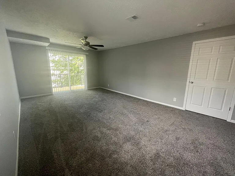 Superior Place Apartments — Photo 21