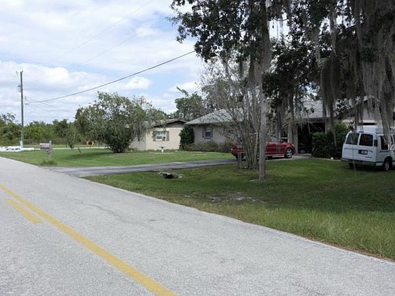 5th image of 653 Highlands Lake Dr