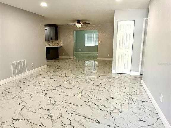5th image of 7102 Carmel Ave