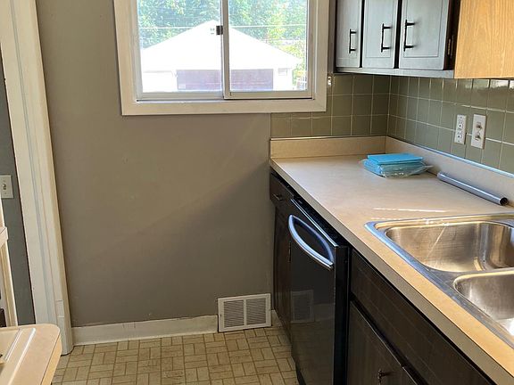 2nd image of 8816 Memphis Villas Blvd
